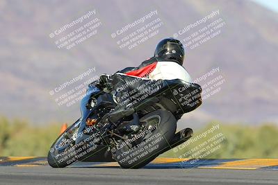 media/Feb-04-2023-SoCal Trackdays (Sat) [[8a776bf2c3]]/Turn 9 Backside (145pm)/